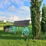Cascina Longoria نيف