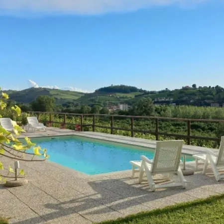 Vakantieboerderij Cascina Longoria Neive