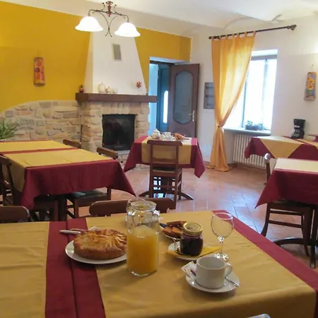 Alloggio per agriturismo Cascina Longoria Neive