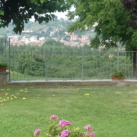 Cascina Longoria Farma Neive